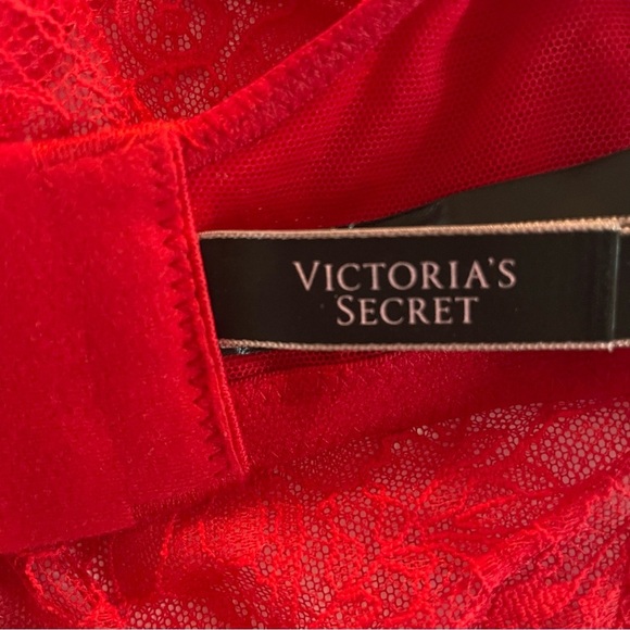 New! Victorias Secret the fabulous lace unlined Demi red bra 20096 - Picture 9 of 11